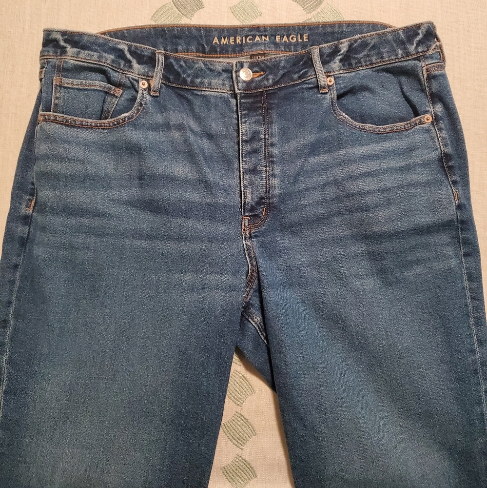 American Eagle Tomgirl jeans  18 L